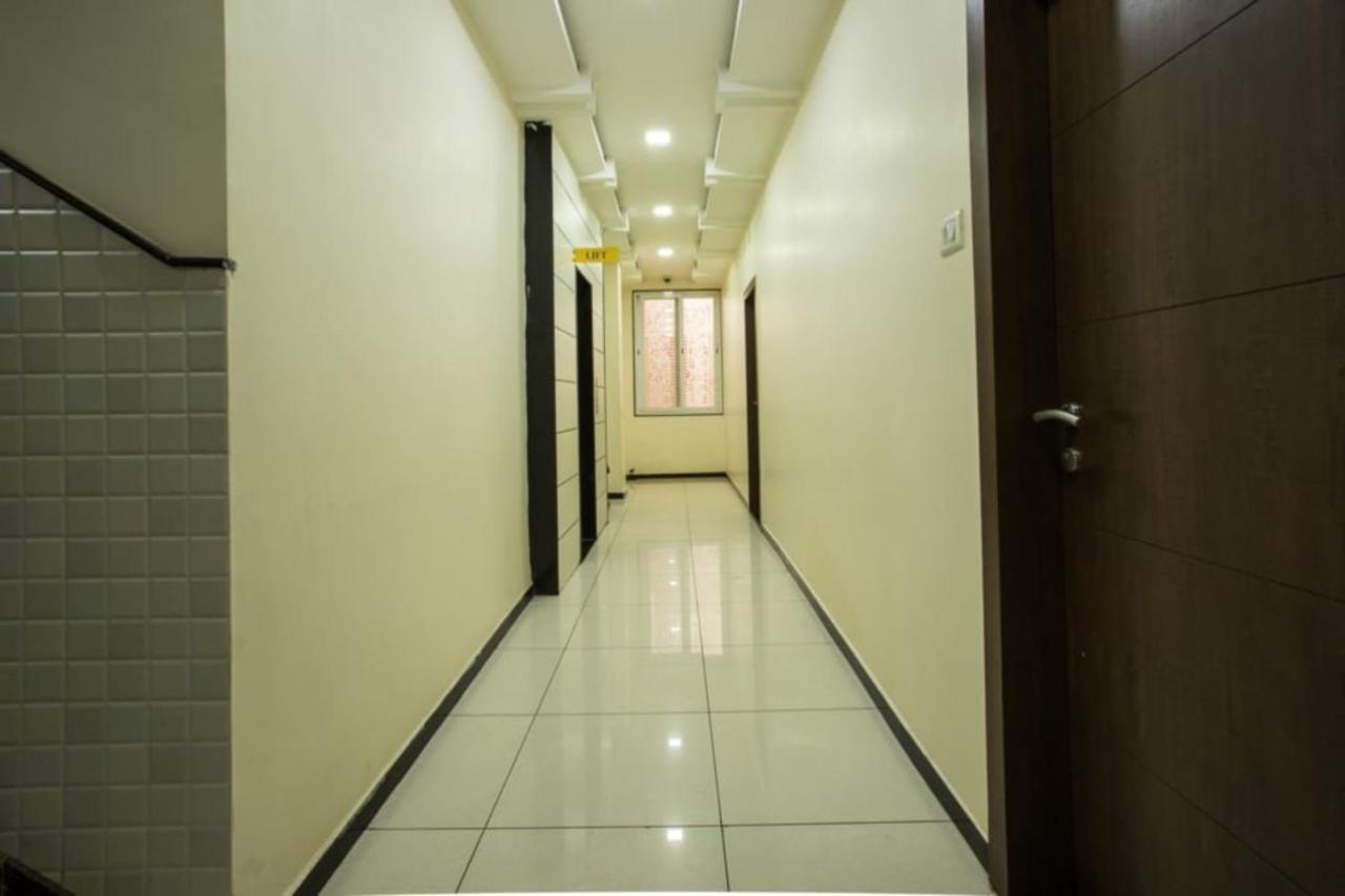 Hotel Satyug Ujaim Exterior foto