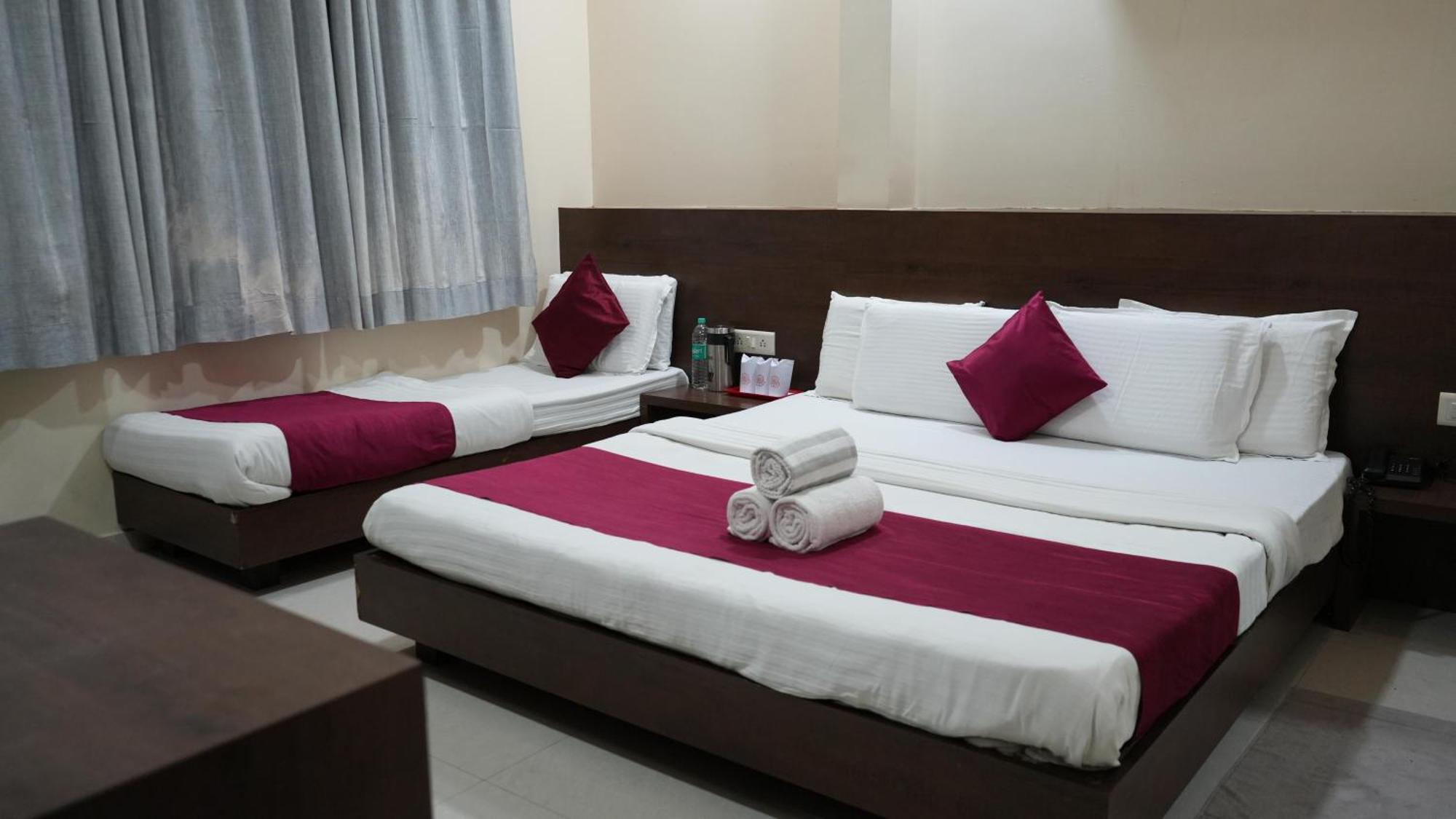 Hotel Satyug Ujaim Exterior foto
